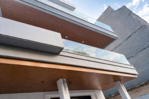 trần nhôm austrong